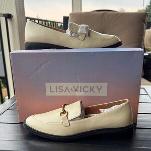 Lisa Vicky Cream Leather Loafers 9.5